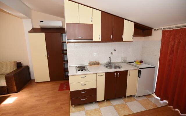 Darni Central Apartments