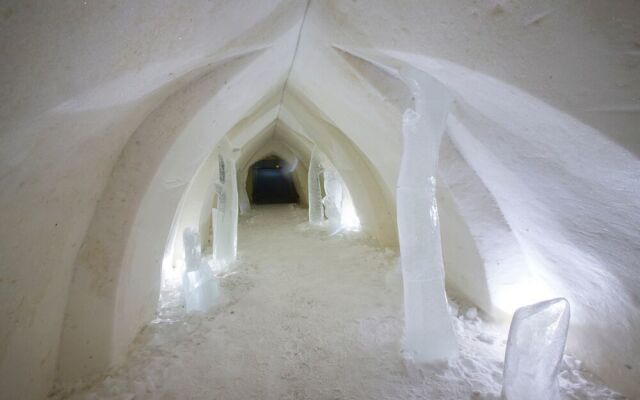 Arctic SnowHotel & Glass Igloos