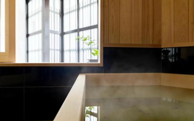 Campton Nishijin Vacation Rental