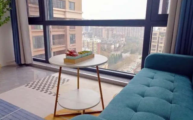 Yingshang Chinese Yiju No Man Homestay (Lvdu CBD Branch) – Balcony – Fuyang