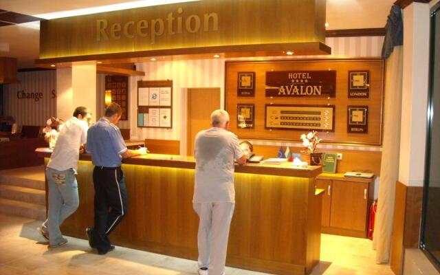 One Bedroom Apartment with Balcony