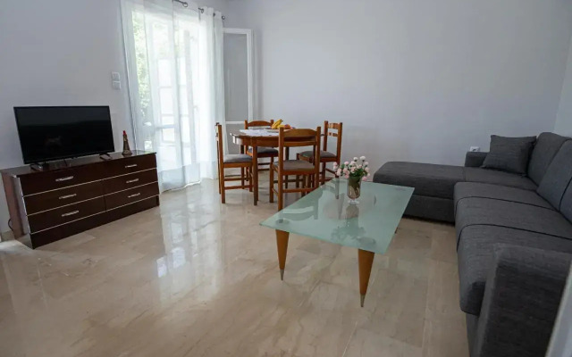 Ari's Apartment