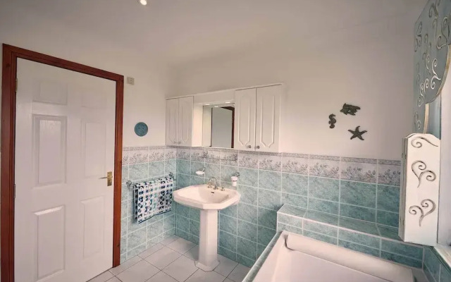 Host Stay Cheviot View