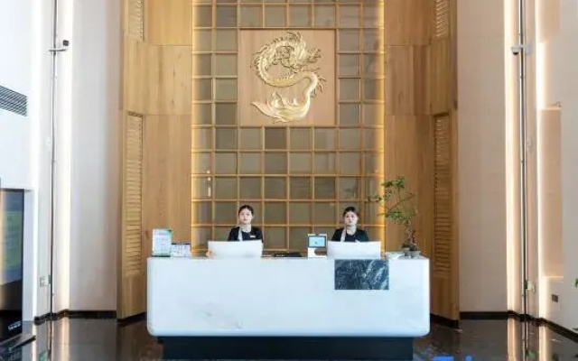 Ninghai Hantang Supreme Hotel (Jinshan Ninth Road Branch, Ninghai Station)