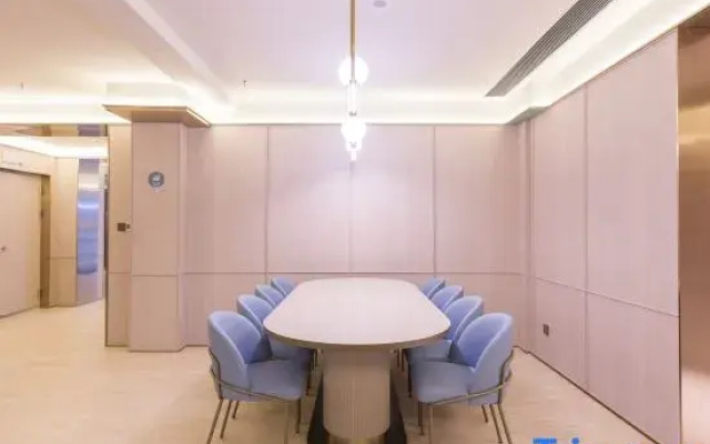 HanTing Hotel (Xuzhou Hubu Mountain)