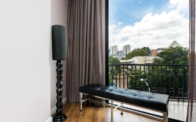 HANZ Friday City View Hotel