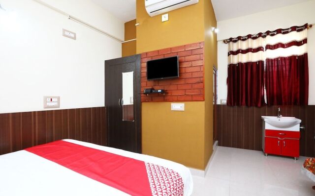 OYO 24260 Nanjunda Palace