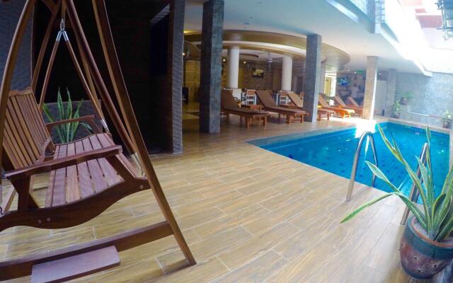 Triton Beach Hotel & Spa