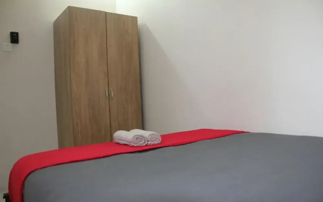 3BdR&2Bth condo Middle of Penang