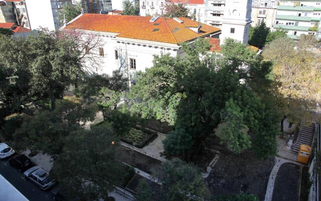 Lisbon Suite Home