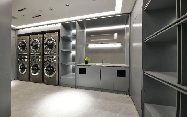 Intercity Hotel Shanghai Xizang South Road