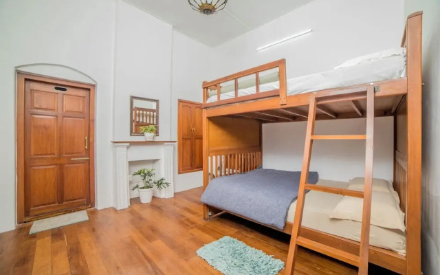 Savithri  Bungalow By XploreIndo