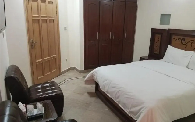Red Lagoon Guest House