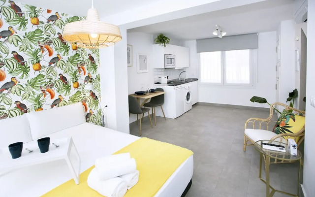 Lemon & Tropycal Apartment