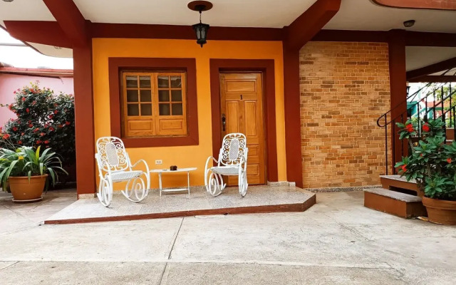 Casa Oscar VIÑALES