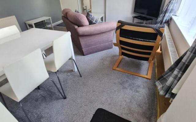 Meadowside Holiday Apartments
