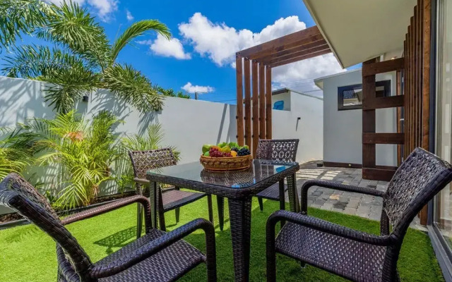 Brand NEW 2br1ba w Privatepool in Amazing Location