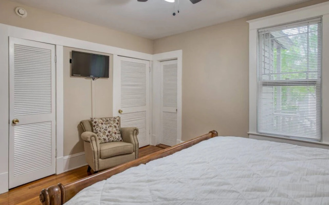 16 Saragossa Street A