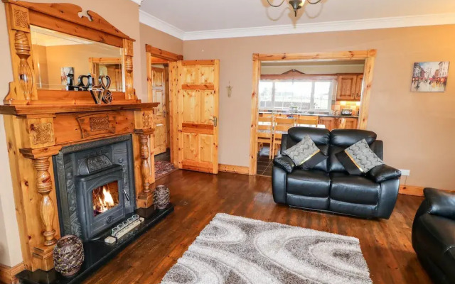 Willow Tree Farm House