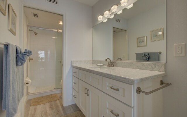 Beach Palms Unit 2B by Anna Maria