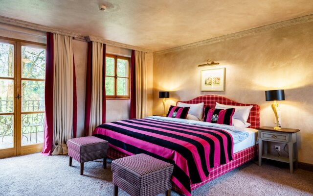 Schlosshotel Weyberhöfe