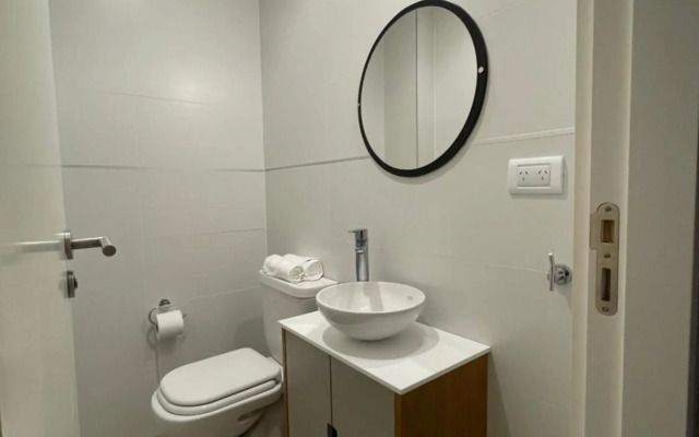 Departamento Moderno - Equipado y Con Cochera Privada