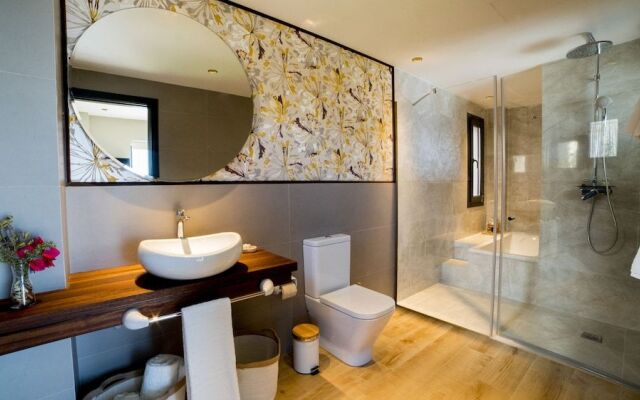 Casa Siempreviva - Adults Recommended