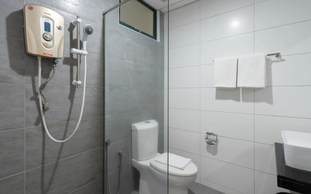 Golden View Serviced Apartment