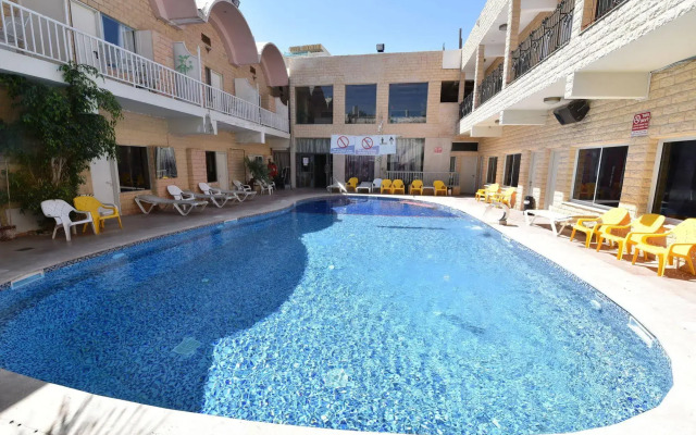 Maman Hotel