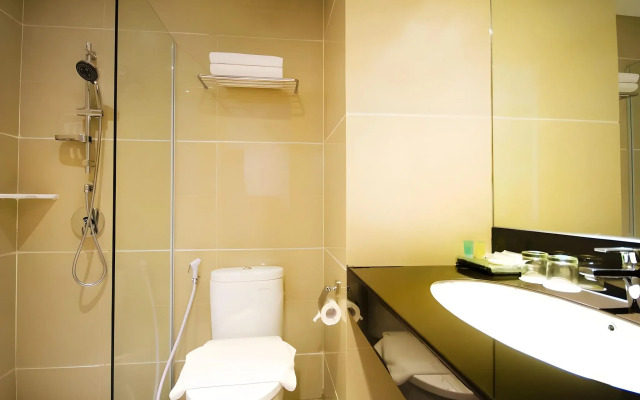 Ayola First Point Hotel Pekanbaru