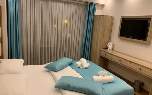 Danis Motel