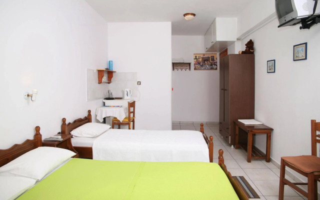 Kapetanos Rooms