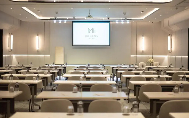 Mii Hotel Srinakarin