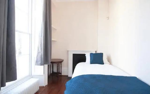 Regents Park Rooms