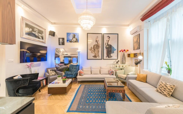 Venus Apartments - The Actor´s Den