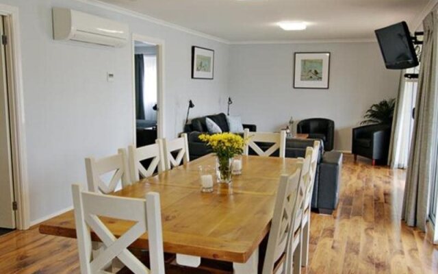 Starline Alpacas Farmstay Resort