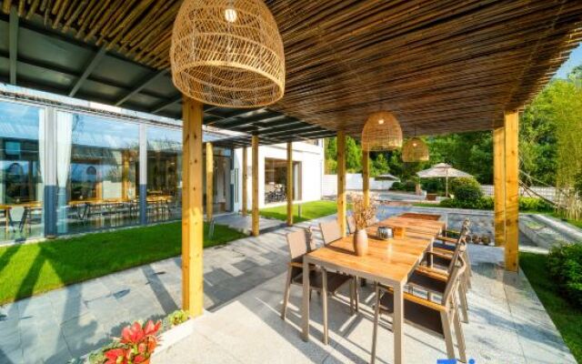 Wugong Mountain falls in love with Huaxi