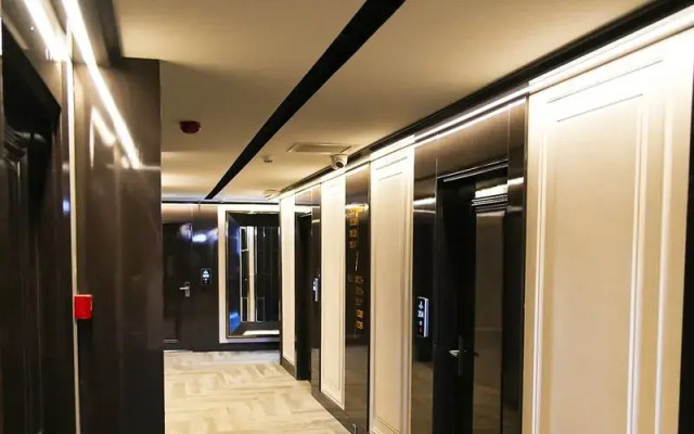 Sky Hill Hotel