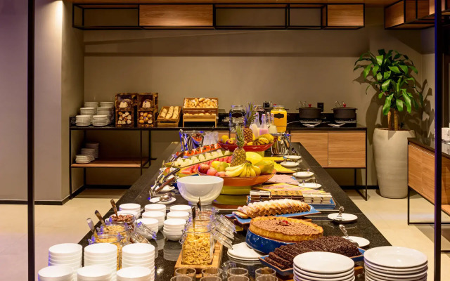 Ibis Plaza Balneario Camboriu