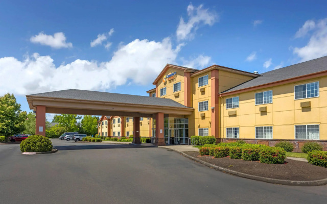 Comfort Suites Salem