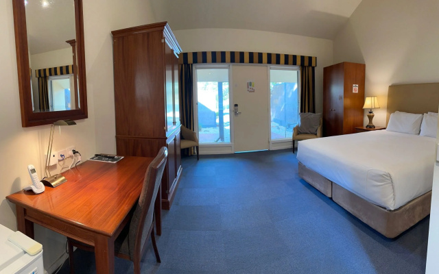 Brooklands of Mornington – Guest Rooms – Melbourne