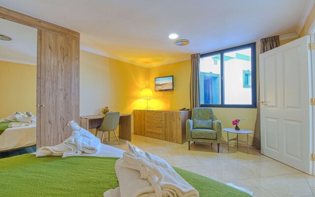 Casa León Royal Retreat