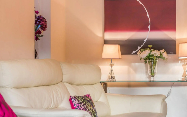 Quay Holidays - Canford Cliffs