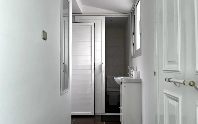 Glyfada 1-Room Studio