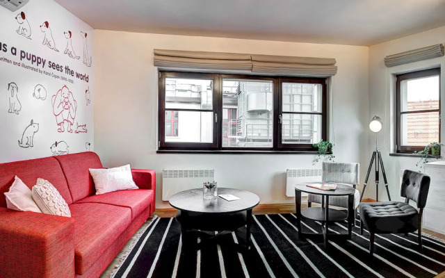 4 Arts Suites