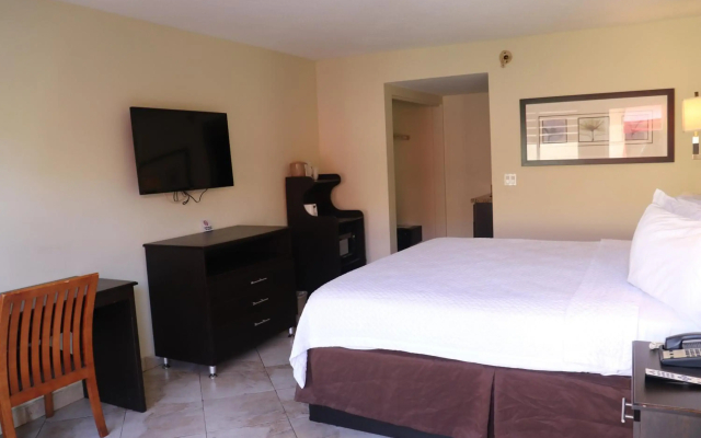 Curtis Inn & Suites