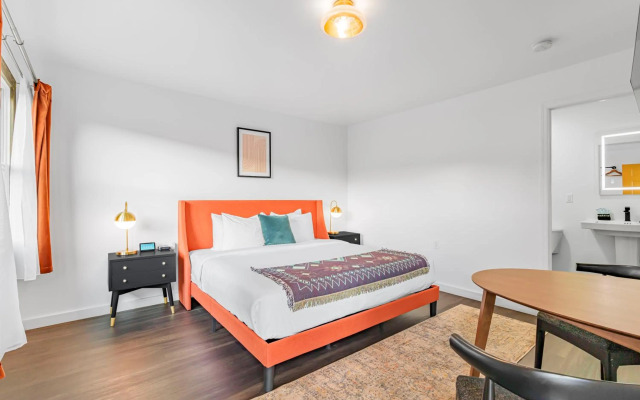 The Town House Lodge