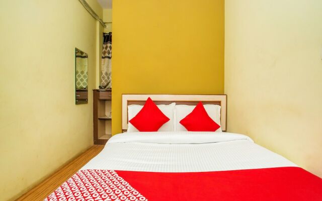 OYO 16937 Alankar Residency