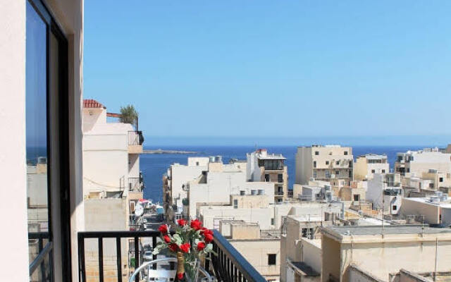 Seashells Self Catering Apartment by Getaways Malta