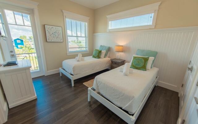 Beach Side Paradise Apartment 7